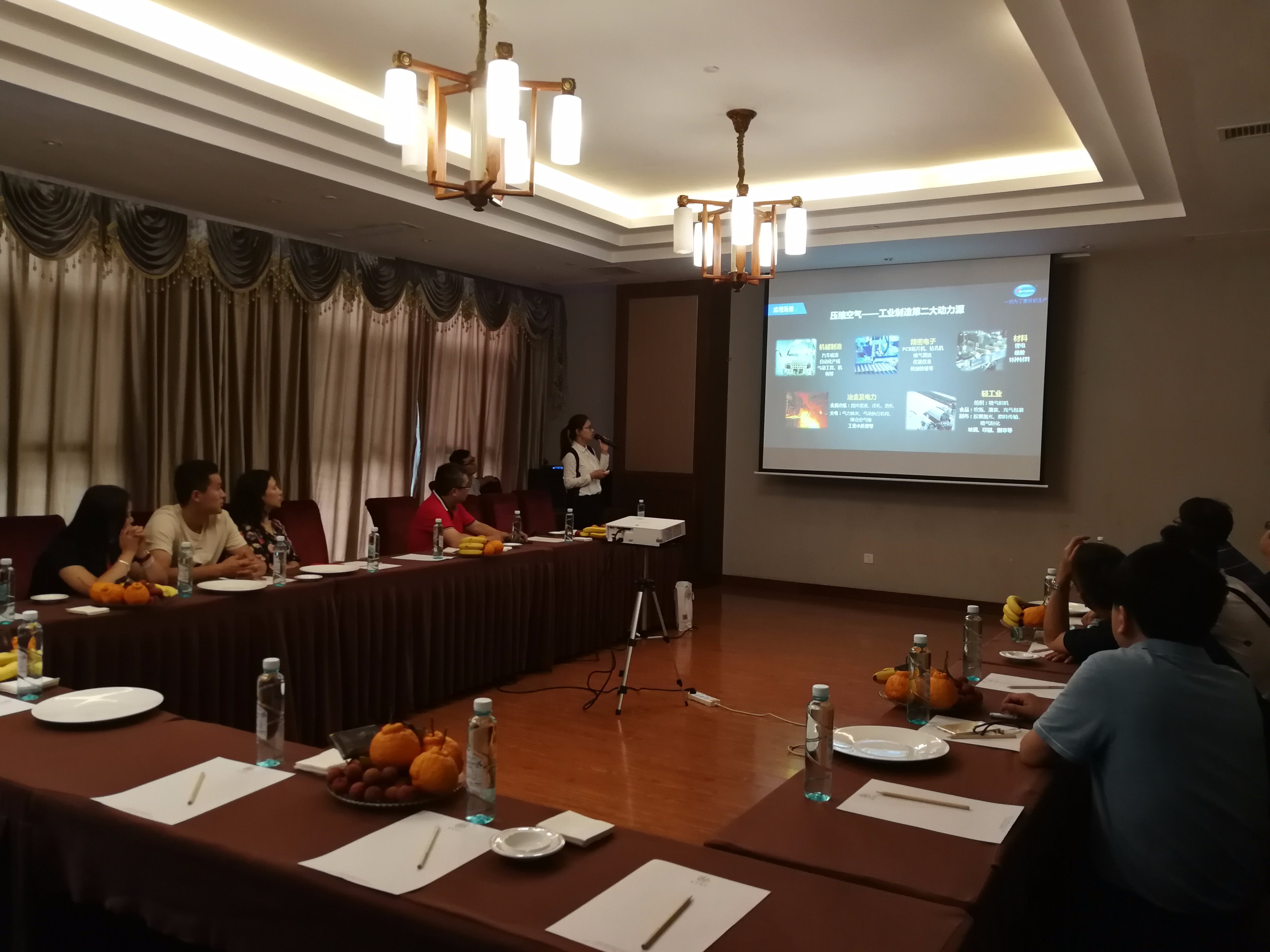 壓縮空氣組合式干燥機(jī)，壓縮空氣干燥機(jī)，冷凍式干燥機(jī)，吸干機(jī)，精密過(guò)濾器，吸附式干燥機(jī)