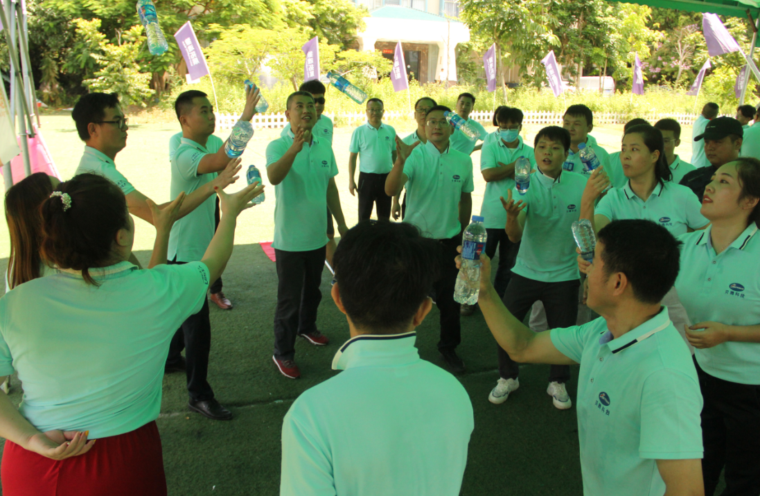 壓縮空氣組合式干燥機(jī)，壓縮空氣干燥機(jī)，冷凍式干燥機(jī)，吸干機(jī)，精密過濾器，吸附式干燥機(jī)