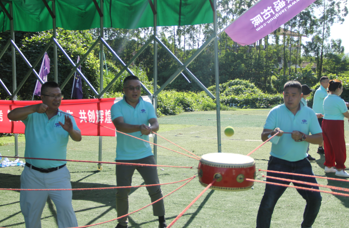 壓縮空氣組合式干燥機(jī)，壓縮空氣干燥機(jī)，冷凍式干燥機(jī)，吸干機(jī)，精密過濾器，吸附式干燥機(jī)