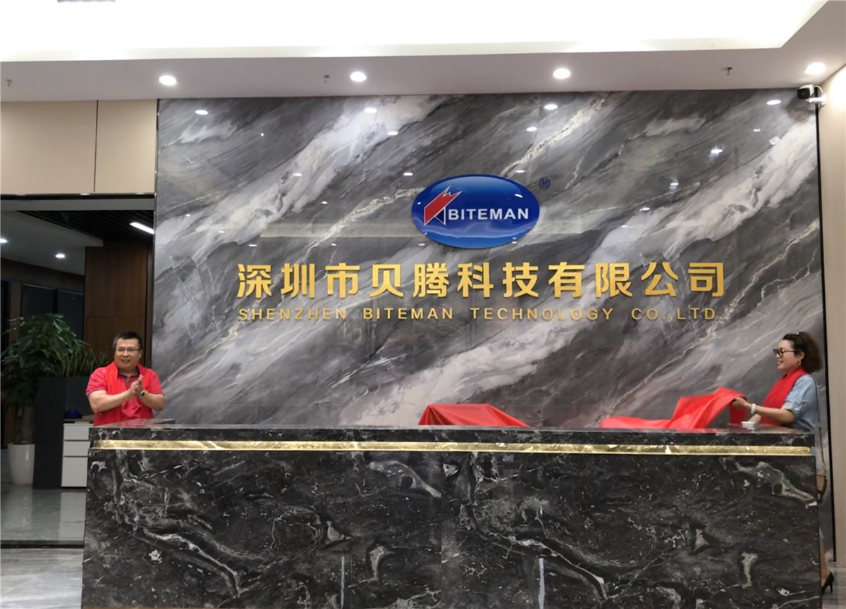 壓縮空氣組合式干燥機(jī)，壓縮空氣干燥機(jī)，冷凍式干燥機(jī)，吸干機(jī)，精密過濾器，吸附式干燥機(jī)