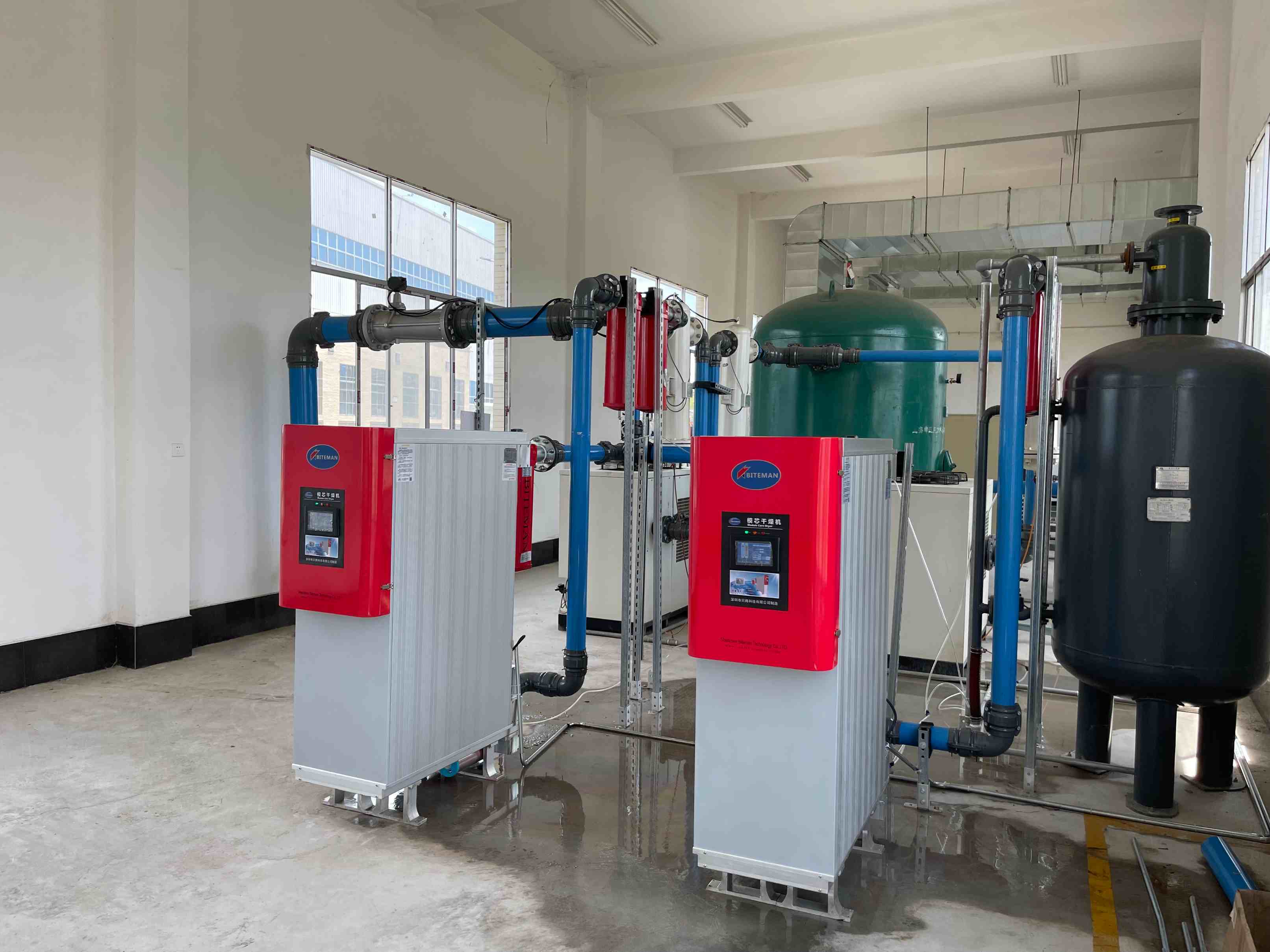 壓縮空氣組合式干燥機(jī)，壓縮空氣干燥機(jī)，冷凍式干燥機(jī)，吸干機(jī)，精密過(guò)濾器，吸附式干燥機(jī)